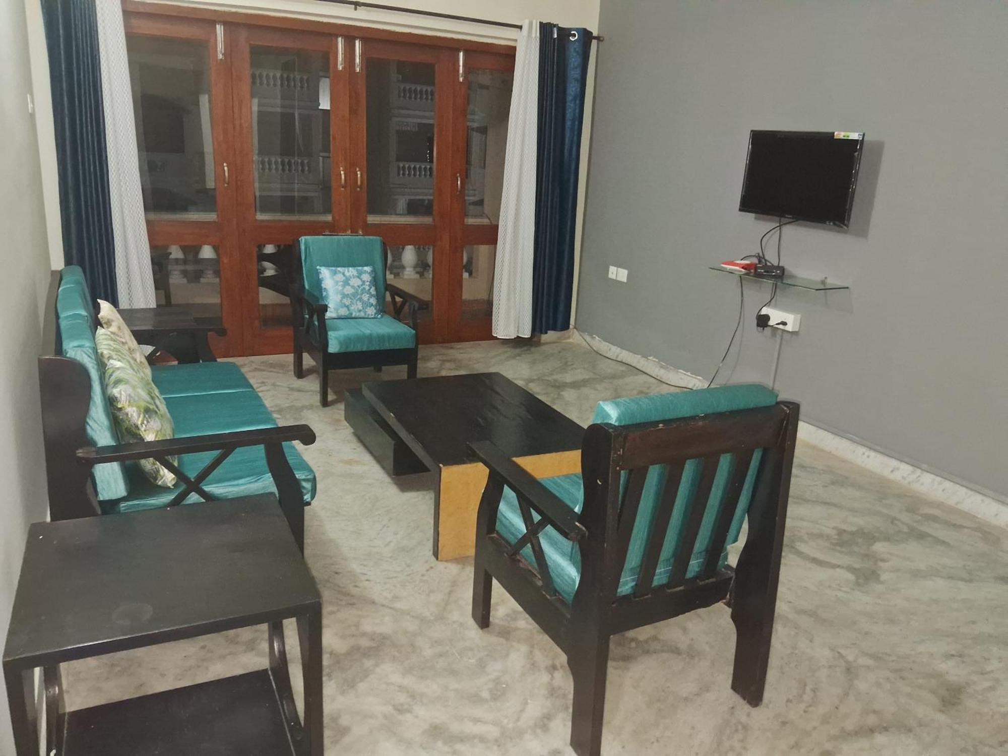 Coconut Grove Holiday Apartment 바르카 외부 사진