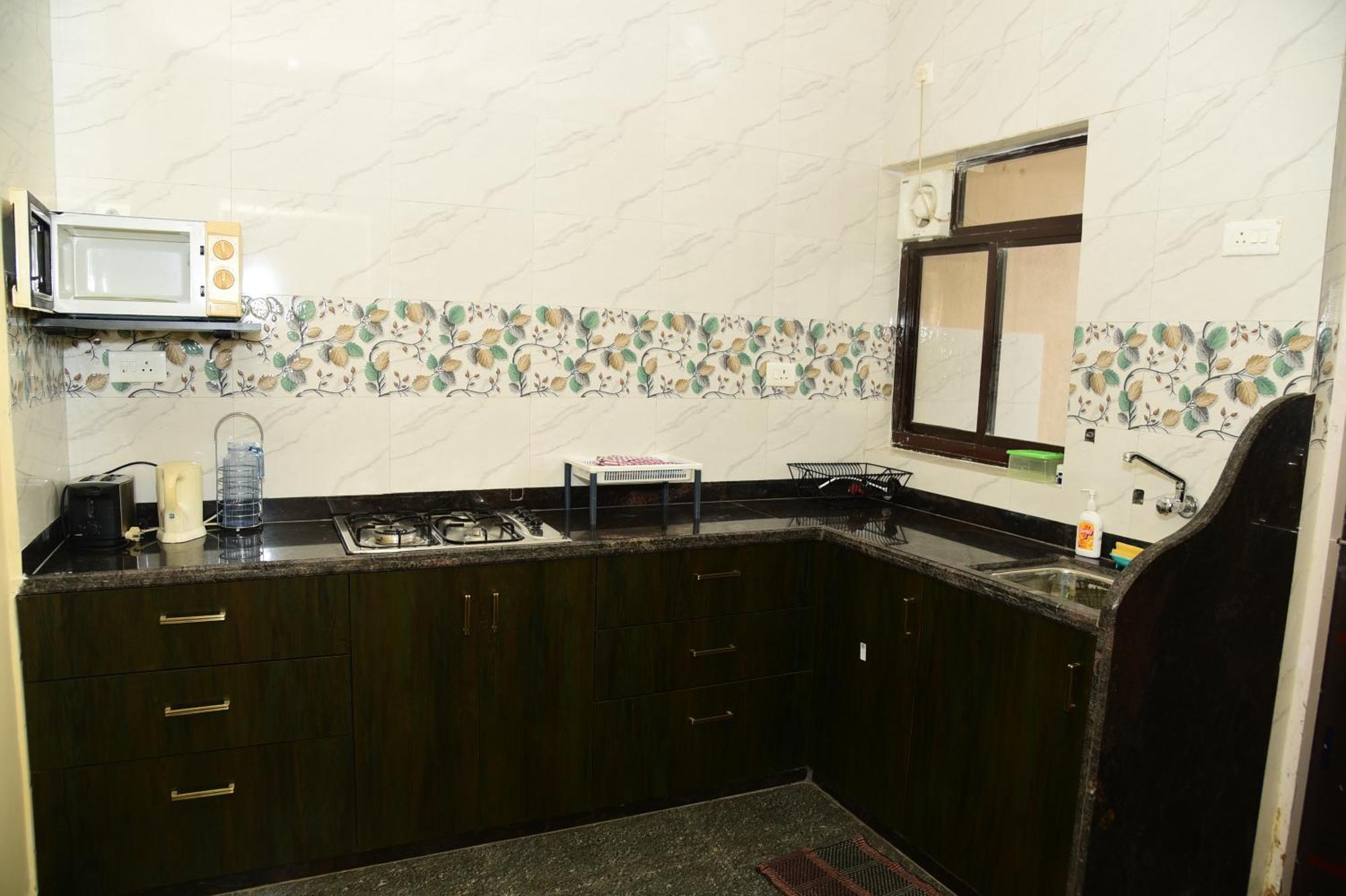 Coconut Grove Holiday Apartment 바르카 외부 사진